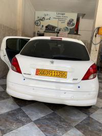 سيارات-peugeot-207-2012-allure-باتنة-الجزائر