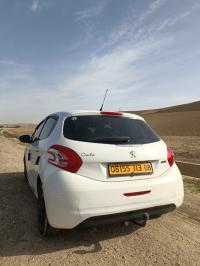 سيارات-peugeot-208-2013-قصر-البخاري-المدية-الجزائر
