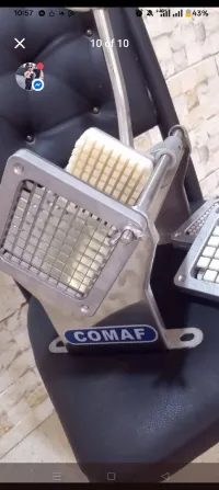 Un robot éplucheur 