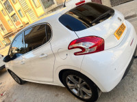 voitures-peugeot-208-2015-allure-aomar-bouira-algerie