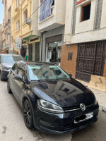 voitures-volkswagen-golf-7-2014-cup-algerie