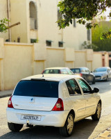 voitures-renault-clio-campus-2014-bye-oran-algerie