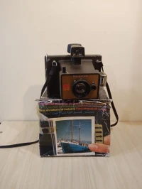 Vintage Appareil photos POLAROID EE33 dans sa boite 