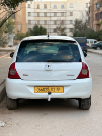 voitures-renault-clio-campus-2012-bye-setif-algerie