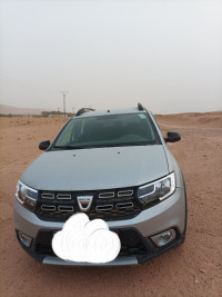 voitures-dacia-sandero-2019-stepway-biskra-algerie