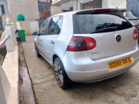 voitures-volkswagen-golf-5-2008-larhat-tipaza-algerie