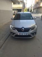 voitures-renault-symbol-2017-exception-dar-el-beida-alger-algerie