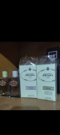 Parfums Prada.