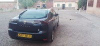سيارات-renault-laguna-3-2008-شلالة-العذاورة-المدية-الجزائر