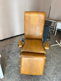 Fauteuil de consultation médicale 