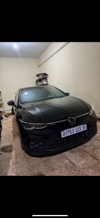 voitures-volkswagen-golf-8-2023-gtd-oran-algerie