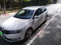 break-familiale-skoda-rapid-spaceback-2015-ben-aknoun-alger-algerie