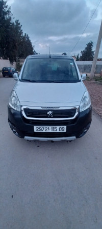 voitures-peugeot-partner-2015-tepee-allure-beni-mered-blida-algerie