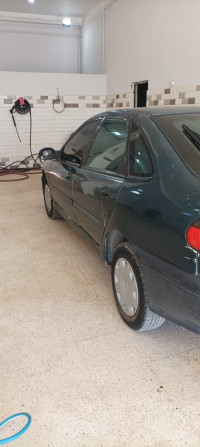 voitures-renault-laguna-1-1995-mahdia-tiaret-algerie