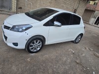 voitures-toyota-yaris-sedan-2013-damous-tipaza-algerie