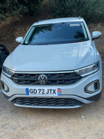 voitures-volkswagen-t-roc-2023-kouba-alger-algerie