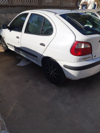 voitures-renault-megane-1-2000-hadjadj-mostaganem-algerie