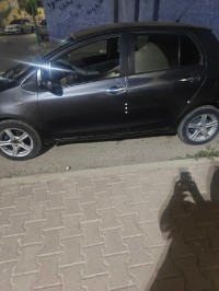 سيارات-toyota-yaris-2009-جندل-عين-الدفلة-الجزائر
