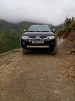 citadine-mitsubishi-l200-2013-sportero-algerie