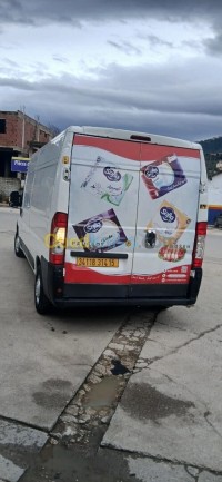 van-peugeot-boxer-2014-tizi-ouzou-algeria