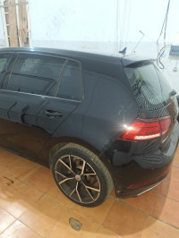 voitures-volkswagen-golf-7-2019-oran-algerie