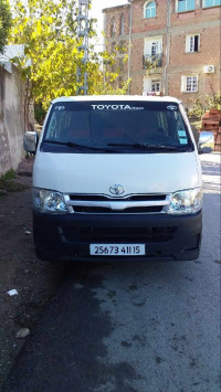 fourgon-toyota-hiace-2011-ouaguenoun-tizi-ouzou-algerie