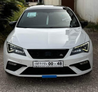 voitures-seat-leon-2018-fr15-oum-toub-skikda-algerie