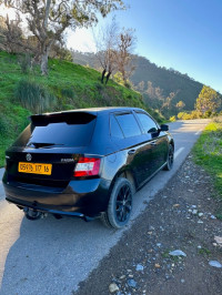 voitures-skoda-fabia-2017-monte-carlo-melbou-bejaia-algerie