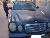 voitures-mercedes-classe-e-1997-bechar-algerie