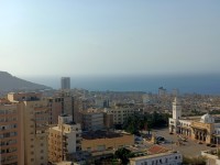شقة-كراء-4-غرف-وهران-الجزائر