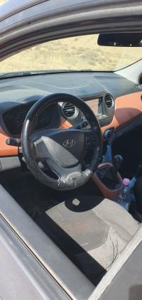 سيارات-hyundai-i10-2017-بسكرة-الجزائر