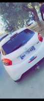 voitures-peugeot-208-2015-allure-remchi-tlemcen-algerie