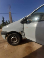 voitures-renault-twingo-2000-el-attaf-ain-defla-algerie