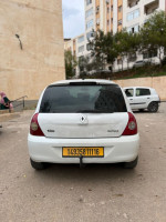 voitures-renault-clio-campus-2011-rais-hamidou-alger-algerie