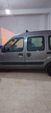 voitures-renault-kangoo-2002-soumaa-blida-algerie