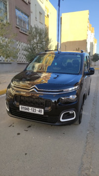 voitures-citroen-berlingo-2023-multi-space-batna-algerie