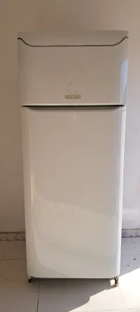 refrigerateur ariston 600l 