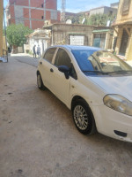 moyenne-berline-fiat-grande-punto-2008-beni-messous-alger-algerie