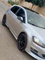 voitures-volkswagen-golf-7-2015-blida-algerie