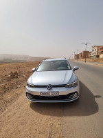 voitures-volkswagen-golf-8-2022-break-saida-algerie