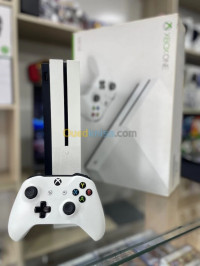 consoles-xbox-one-s-1tb-1000gb-avec-2-manette-cheraga-alger-algerie