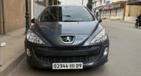 moyenne-berline-peugeot-308-2011-lakhdaria-bouira-algerie