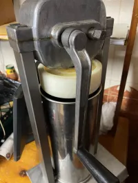 Poussoir italien super inox 5kg la marque TREspade 