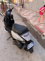 motos-scooters-vms-estat-x-2022-sidi-embarek-bordj-bou-arreridj-algerie