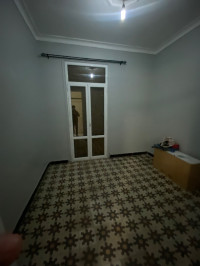 appartement-vente-f3-alger-bab-el-oued-algerie