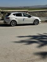 moyenne-berline-seat-leon-2016-fr15-sedrata-souk-ahras-algerie