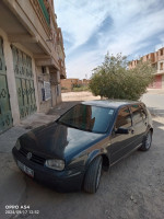 voitures-volkswagen-golf-4-2002-msila-algerie