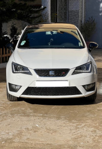 voitures-seat-ibiza-2015-fully-toit-ouvrant-khemis-el-khechna-boumerdes-algerie