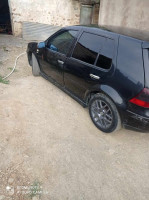 moyenne-berline-volkswagen-golf-4-2003-tdi-ait-laziz-bouira-algerie