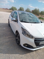 voitures-peugeot-208-2016-allure-facelift-el-eulma-setif-algerie